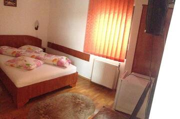 Фото номера Двухместный номер с 1 кроватью Мотели Motel Buti г. Сигету-Мармацией 10