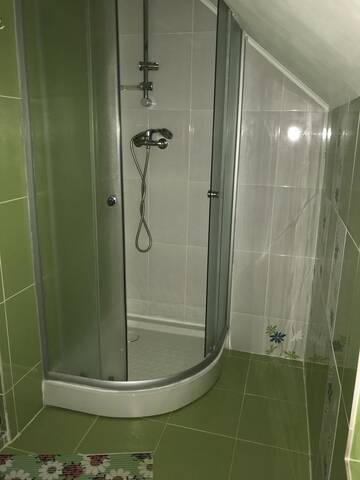 Фото номера Двухместный номер с 1 кроватью и видом на горы Лоджи Cabana Floare de Maramures г. Сигету-Мармацией 8