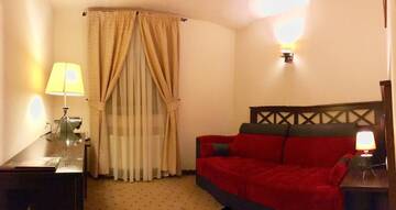 Фото номера Полулюкс Отель Hotel Gradina Morii г. Сигету-Мармацией 2