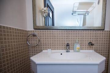 Фото номера Классический одноместный номер Отель Hotel Gradina Morii г. Сигету-Мармацией 5